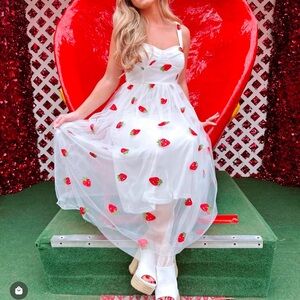 🍓Strawberry fields dress
